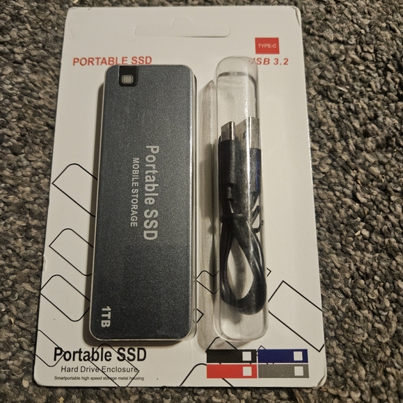 1 Terabyte Portable SSD Mobile Storage - Black - Picture 1 of 2